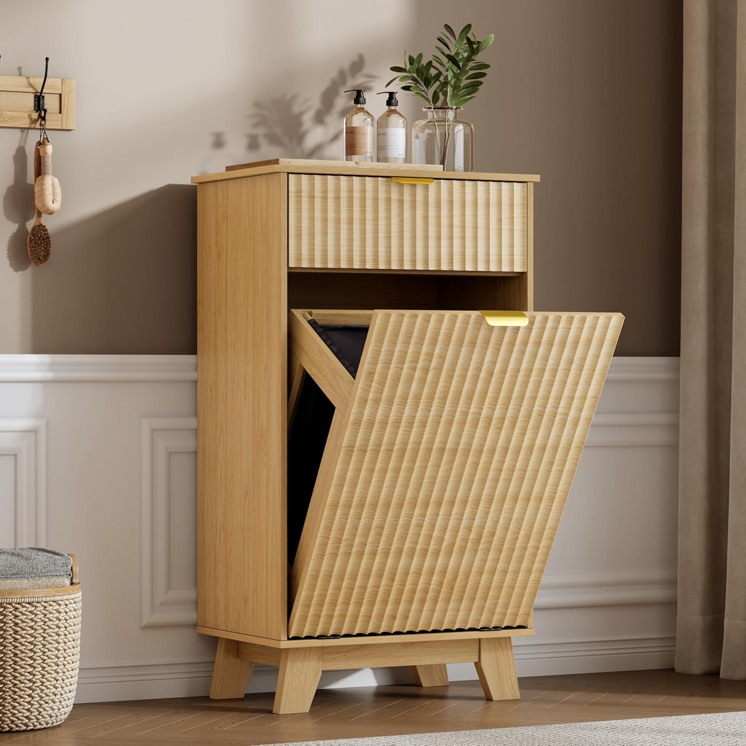 Garbage Cans & Wastebaskets
